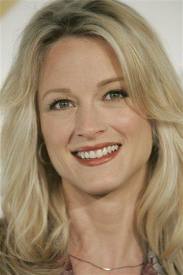 Teri Polo dans le role de Charlotte Jordan